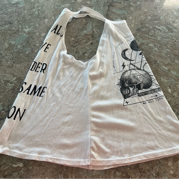Billabong Designer’s Closet Moon & Skulls Halter Tank XS - Picture 8 of 12